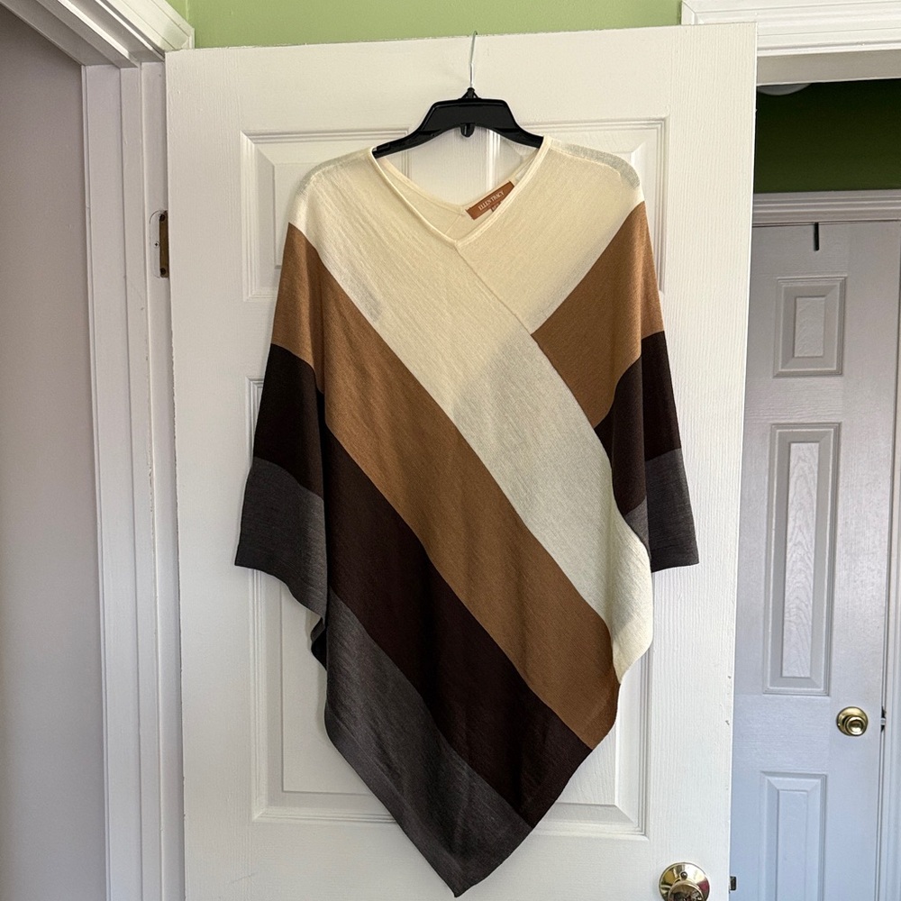 Ellen Tracy Multicolor V-Neck Poncho